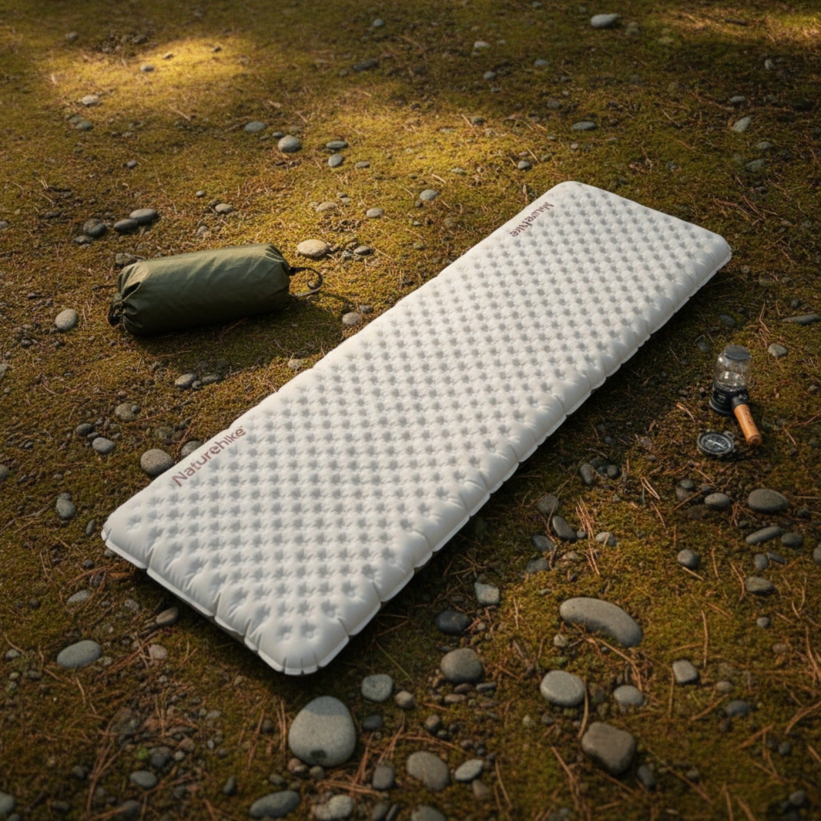 Tapis de Camping Gonflable Ultraléger Naturehike - Matelas Anti-humidité